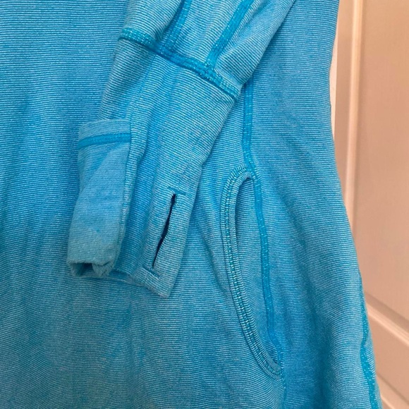 Lululemon Blue Quarter Zip Longsleeve - Picture 4 of 7